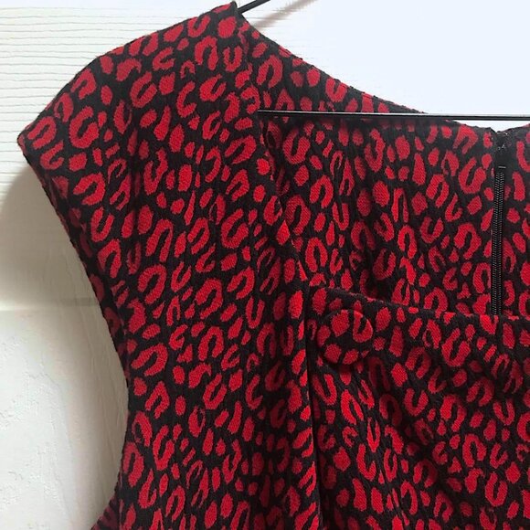 🌹🐾❤️Gorgeous Calvin Klein Red Black Textured Leopard Print Sleeveless Dress - Picture 9 of 16